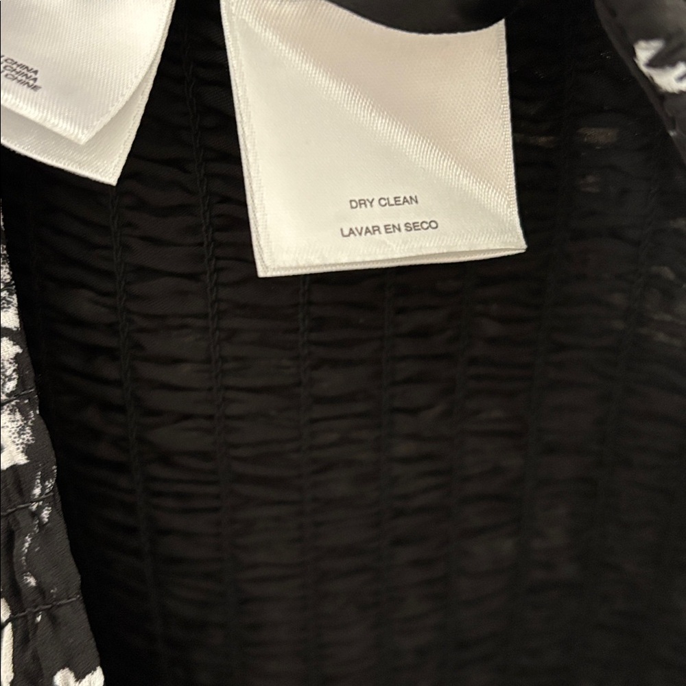 NWT Anne Klein Smocked-Bodice Tiered Maxi Dress in Black/White print XL - Picture 7 of 8